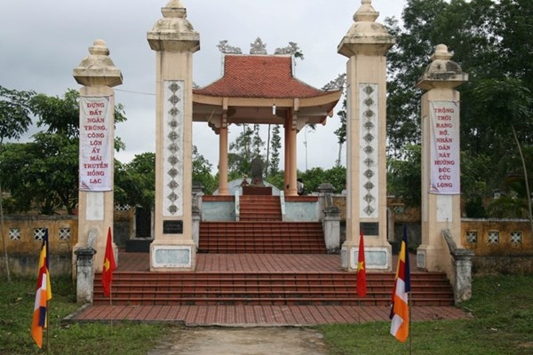 Lăng mộ Lễ Thành Hầu Nguyễn Hữu Cảnh