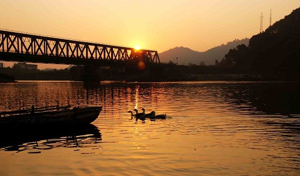 Du lịch Cầu Hàm Rồng