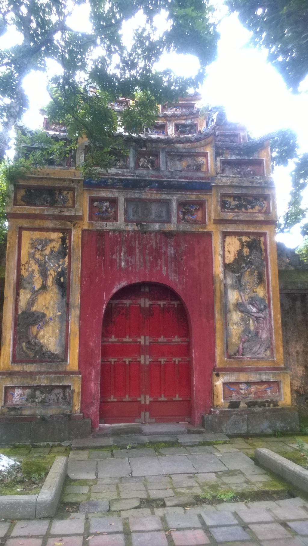 Du lịch Điện Phụng Tiên