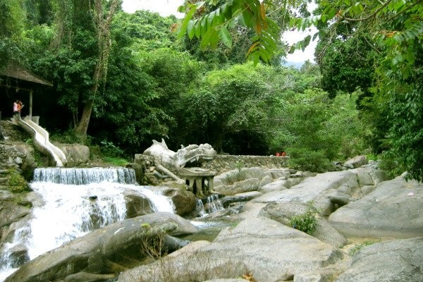 Du lịch Suối Tiên - Khánh Hòa